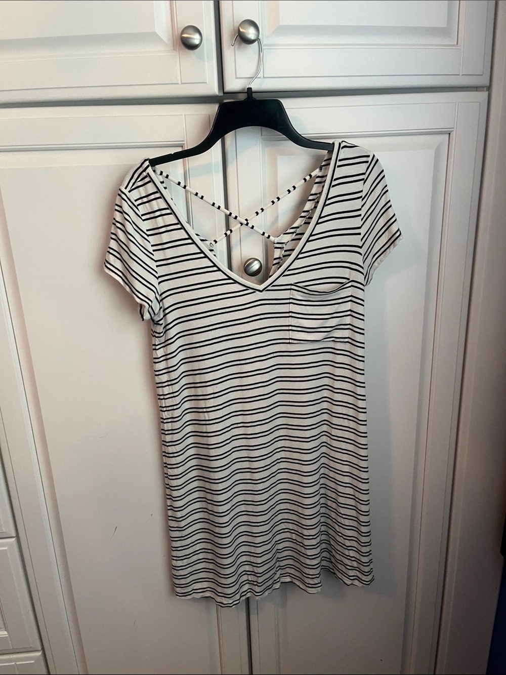 Striped Crisscross Back V-Neck Women's Tshirt dress - Black & White